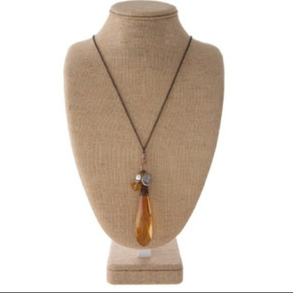 Women's crystal pendant necklace